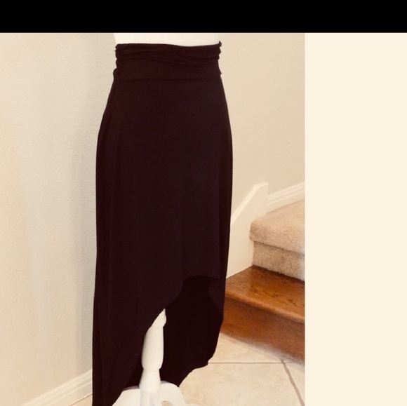 Womens Black maxi high-low skirt - Picture 2 of 4